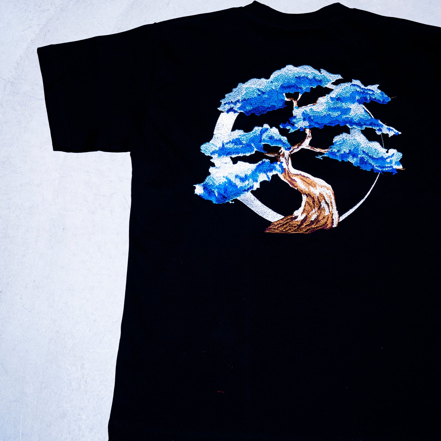 画像をギャラリービューアに読み込む, Bonsai embroidery T-shirt / BLACK