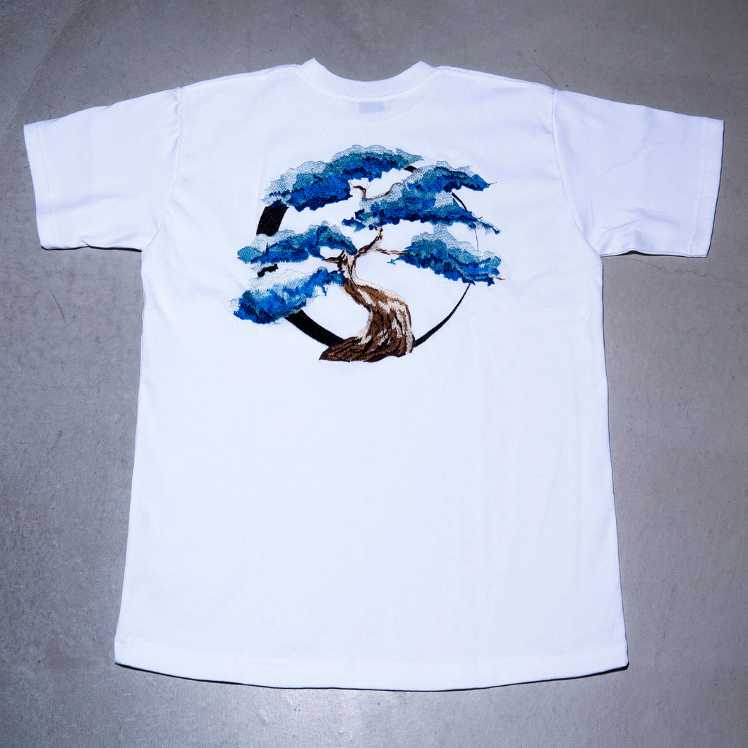 Bonsai embroidery T-shirt / WHITE